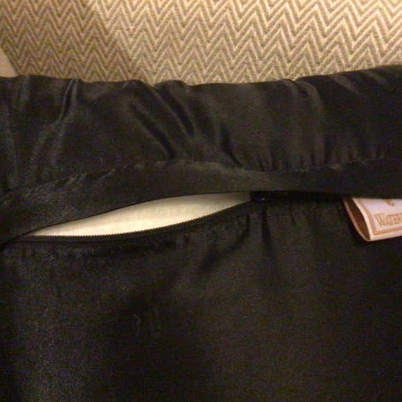 Decorative throw pillow - Picture 3 of 4